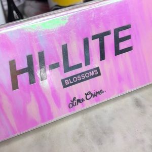 LIMECRIME; Hi-Lite Blossom palette (NWT)